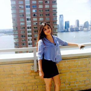 Meet your Posher, Monica